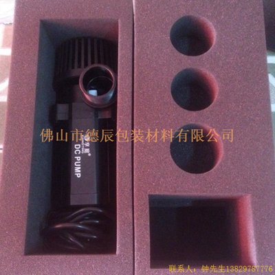 海綿內(nèi)托對(duì)各行各業(yè)產(chǎn)品起到絕緣、密封、防震、防塵、填充、隔音、固定，能夠保護(hù)包裝產(chǎn)品在運(yùn)輸過程中安然無(wú)恙，起到保護(hù)產(chǎn)品的一個(gè)作用，同時(shí)可以美化產(chǎn)品，提升產(chǎn)品檔次。